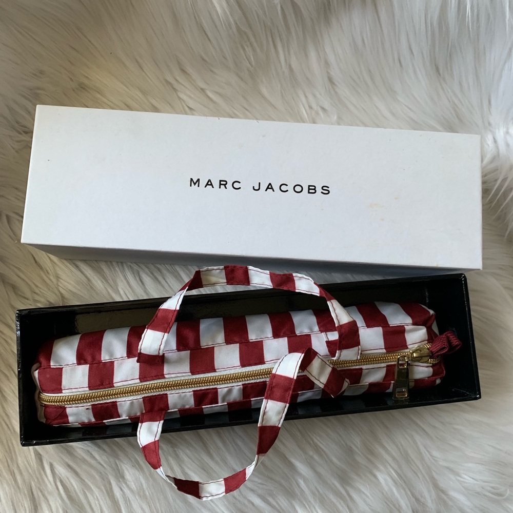 🎊Sold🎊Marc Jacobs White/Red Striped Umbrella - Picture 7 of 8